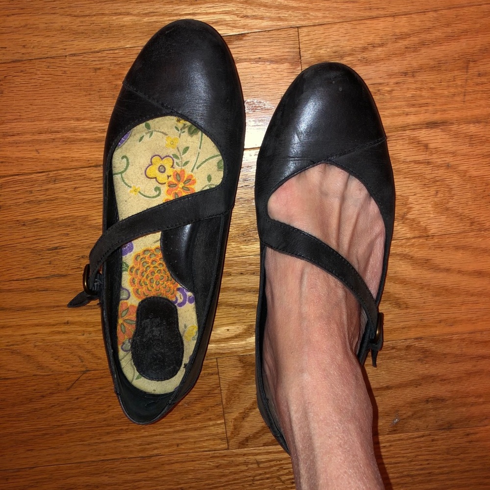 Black Born Ballet Flats